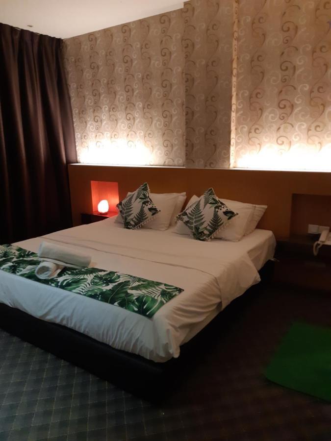 Grandeur Hotel And Spa Malacca Exteriör bild