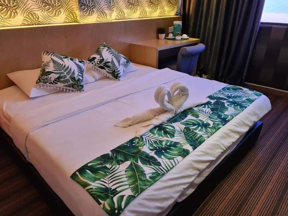 Grandeur Hotel And Spa Malacca Exteriör bild